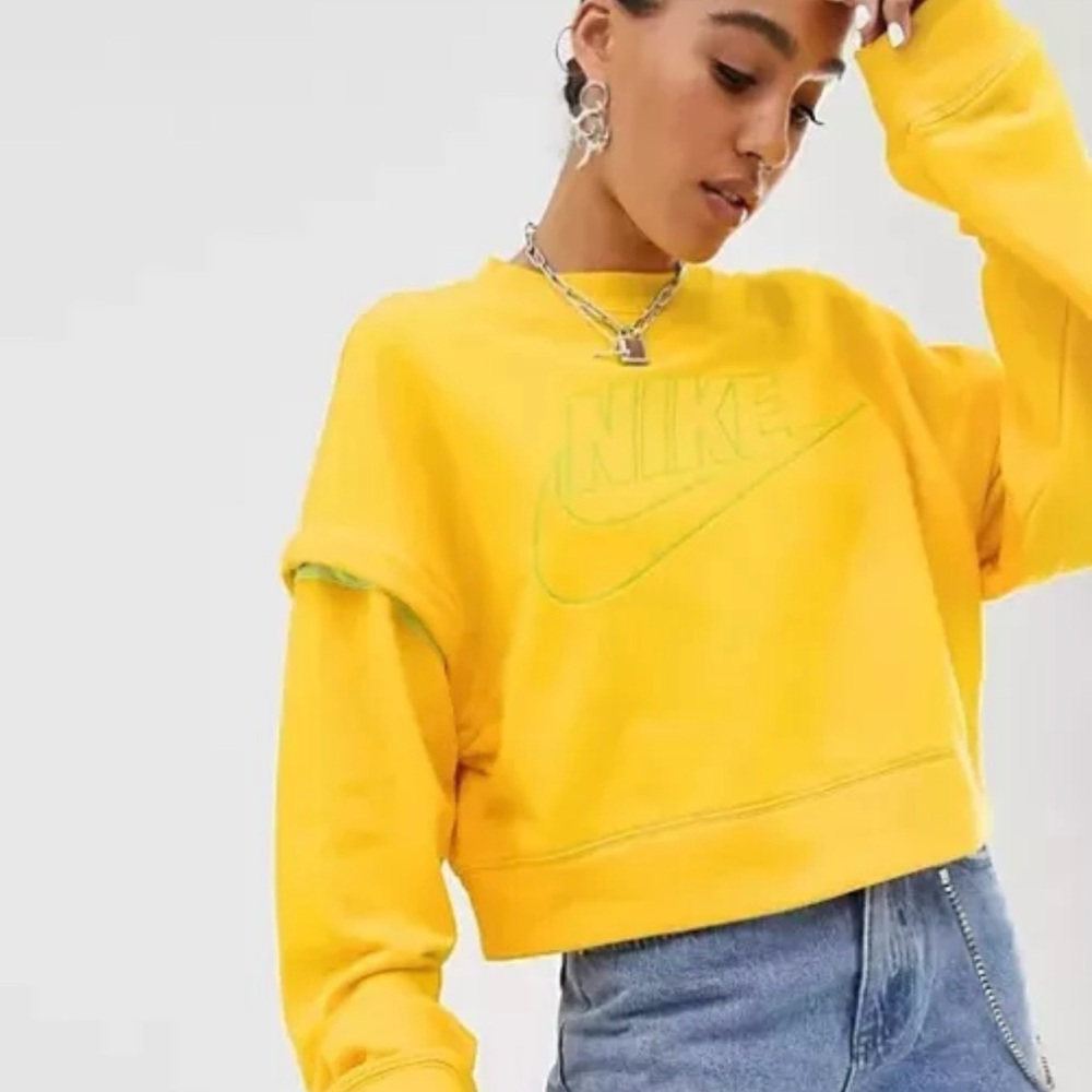 Nike Crop Top Yellow Sweatshirt Women’s XS CK0539-728 $60 MSRP Embroidered New